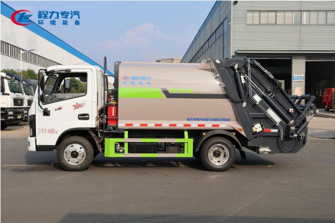 (5方)東風(fēng)多利卡D5藍(lán)牌壓縮垃圾車